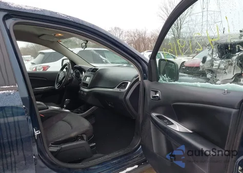 2014 Dodge Journey Sxt z USA, uszkodzony, nr VIN 3C4PDCBGXET211425